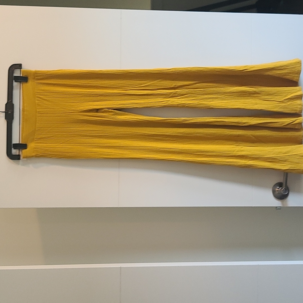 Yellow Fitted Bell Bottom Pants (stretchy) Medium